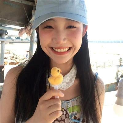 扬眉女导甘比茵